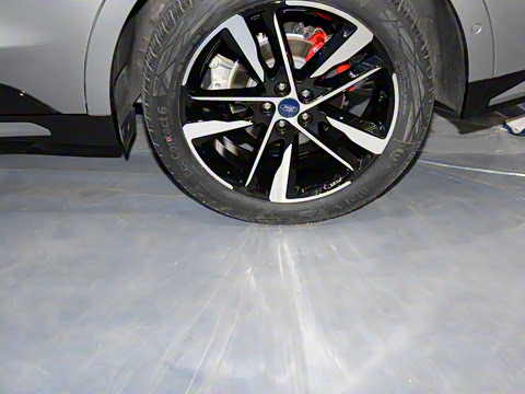 2022�� EcoBoost 245 ST-Line