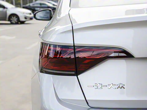 2025�� �Ŀ��� 300TSI DSG��Խ��