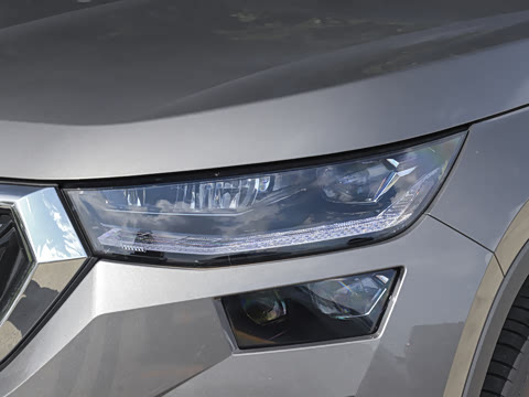 2025�� TSI380 7�������콢��