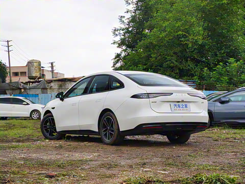 2025�� 650 ������