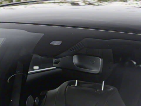 2023�� �Ŀ� E 300 L �˶�������