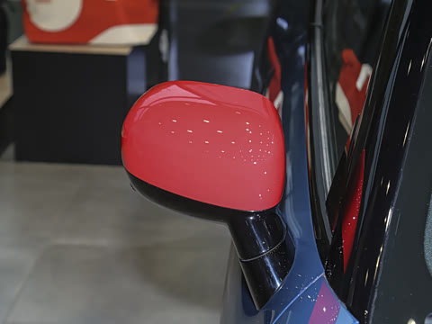 2025�� JOHN COOPER WORKS