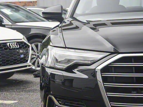 2023�� 40 TFSI ����������