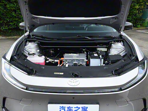 2025�� 630 PRO���а�