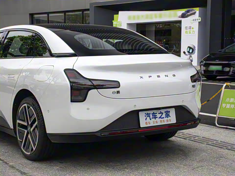 2025�� 600 �������� Max