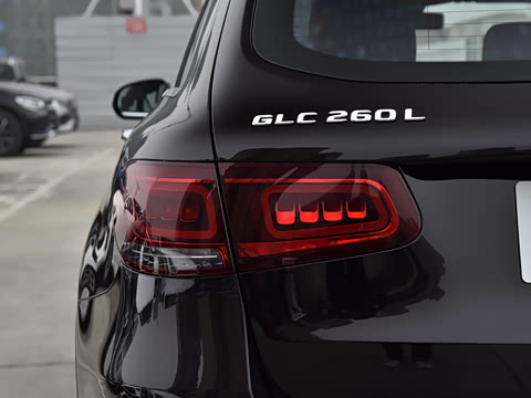 2022�� GLC 260 L 4MATIC ������