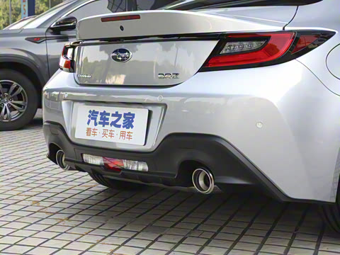 2022�� 2.4L �ֶ���