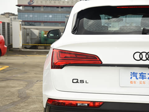 2023�� 40 TFSI ������