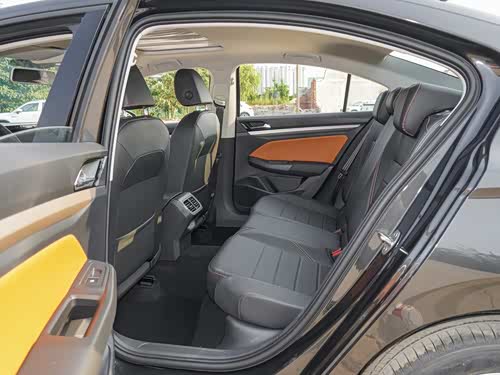 【图】宝来 2023款 200tsi dsg智行版报价_图片_大众_汽车之家