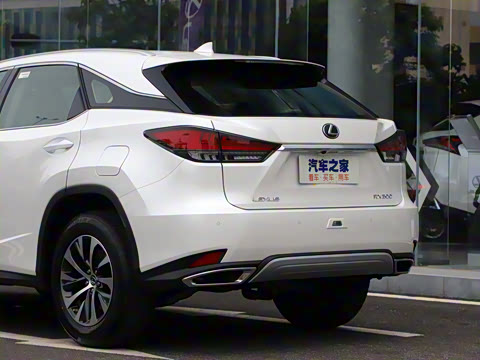 2020�� �Ŀ� 300 ������Ӣ��