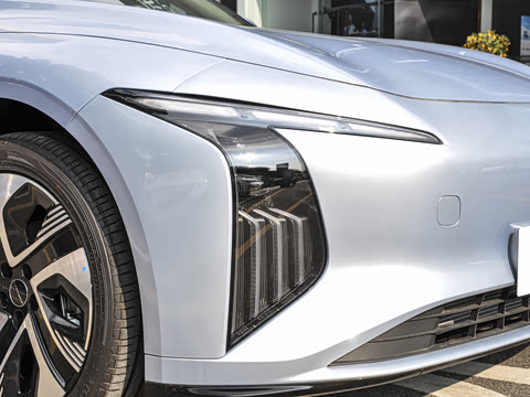 2025�� 235���� ������