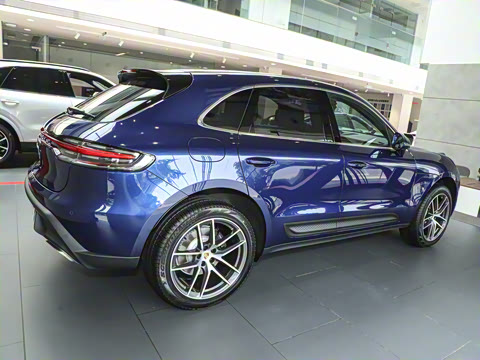2025�� Macan 2.0T ���ΰ�