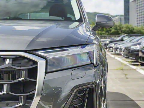 2025�� 45 TFSI quattro S line�˶���