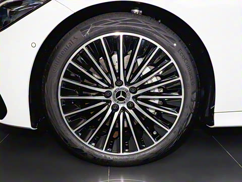 2025�� CLE 260 ���ܳ�