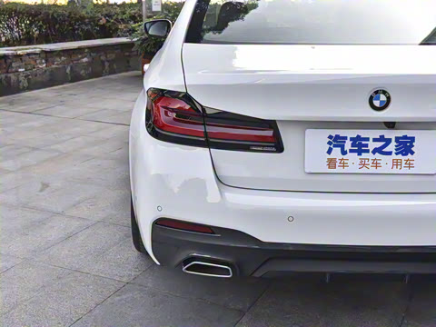 2022�� �Ŀ� 525i M�˶���װ