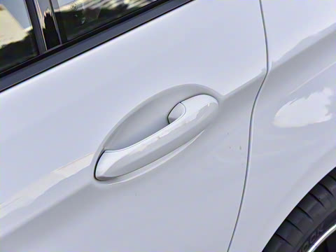 2022�� �Ŀ� 525i M�˶���װ