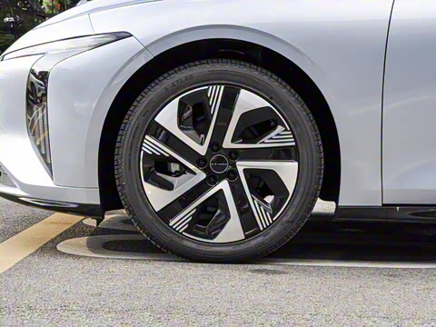 2025�� 235���� ������