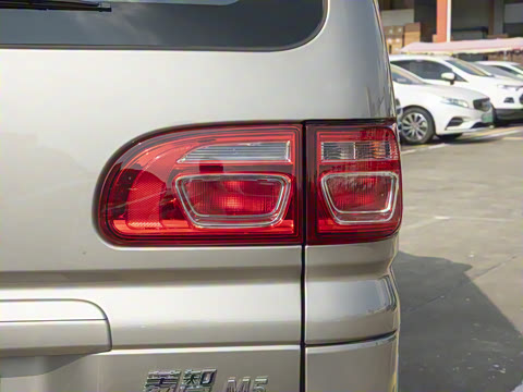 2025�� M5 1.6L ���������� 7��