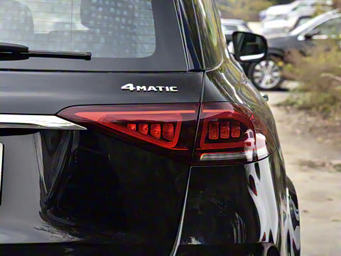 2022�� GLE 450 4MATIC ������