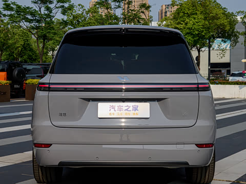 2025�� Pro ���ܻ��°�