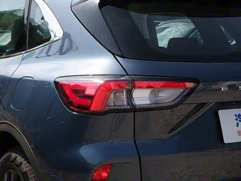 2024�� EcoBoost 245 ����ҫ����