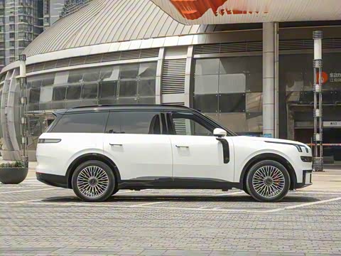 2025�� 2.0T ̽����