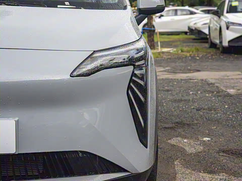 2025�� Plus 510 ������