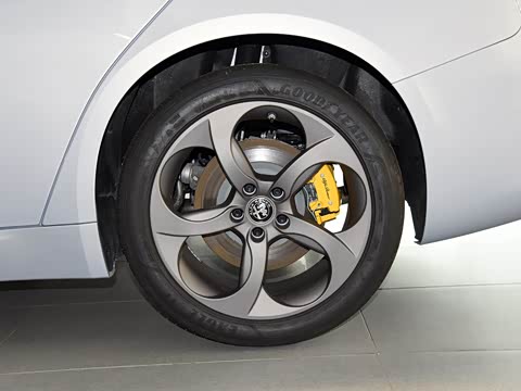 2020�� 2.0T 280HP ������