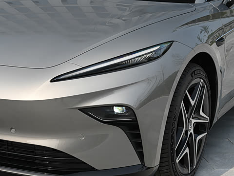 2025�� ������