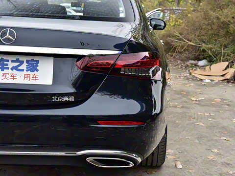 2022�� �Ŀ� E 300 L ʱ����