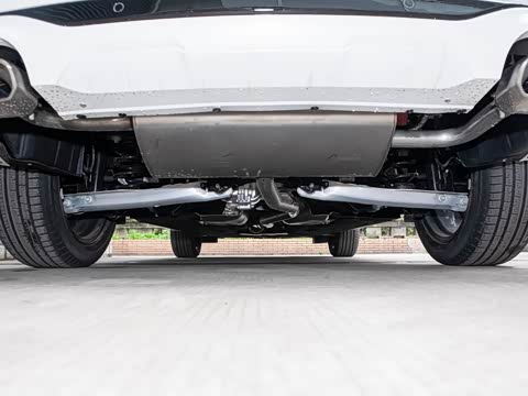 2020�� EcoBoost 245 ����������ST-LINE