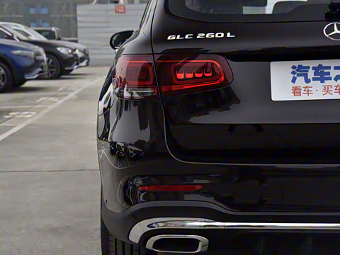 2022�� GLC 260 L 4MATIC ������