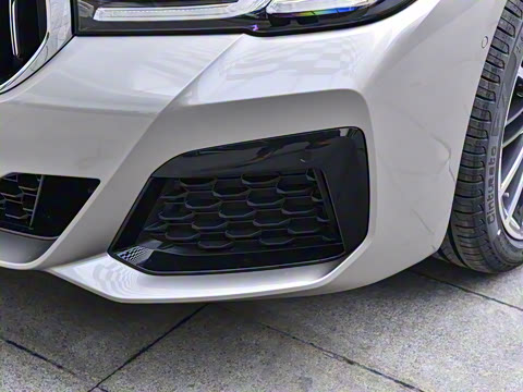 2022�� �Ŀ� 530Li ������ M�˶���װ