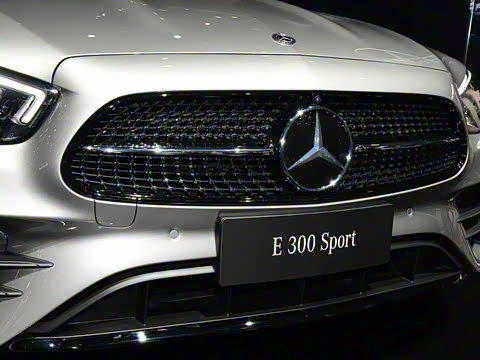 2021�� E 300 �˶���