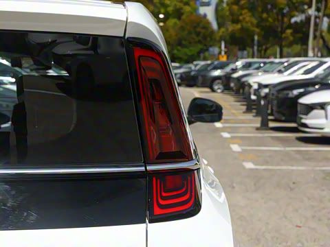 2023�� PRO �������а� 425km