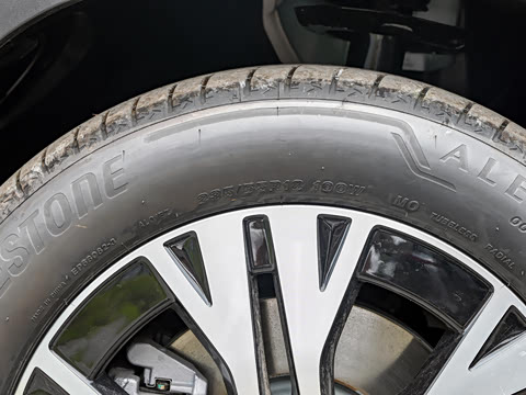 2025�� GLB 220 ������