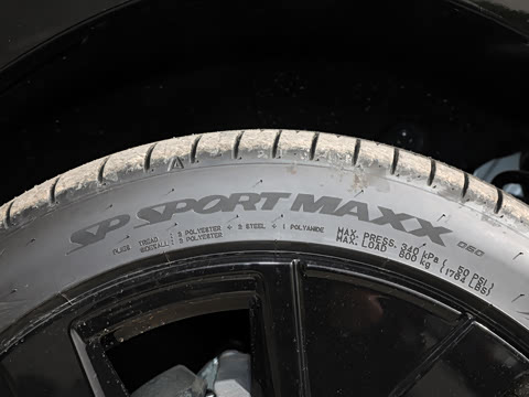 2023�� �Ŀ� 380TSI ����R-Line Pro�ǻ۰�