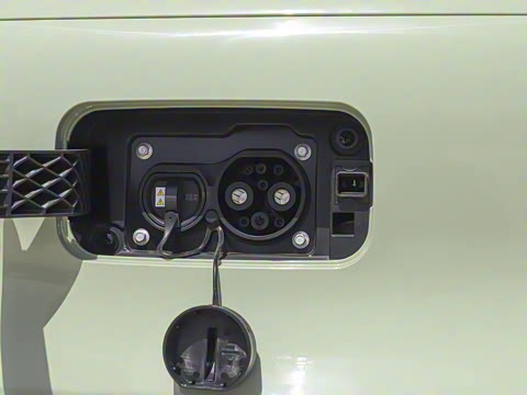 2025�� Pro 201km ���ư�