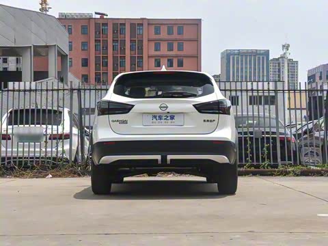 2025�� �Ŀ� ���� 2.0L CVT XV+���Ȱ�