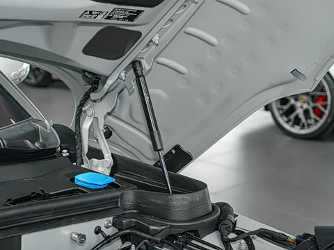 2025�� Macan 2.0T ���ΰ�