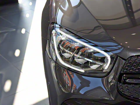 2022�� �Ŀ� GLC 300 4MATIC ����SUV