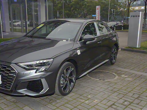 2021�� A3L Limousine 35 TFSI �����˶���