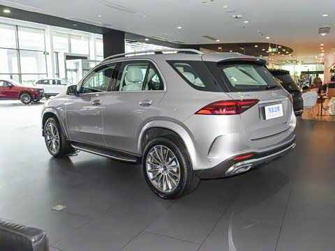 2025�� �Ŀ� GLE 450 4MATIC ������