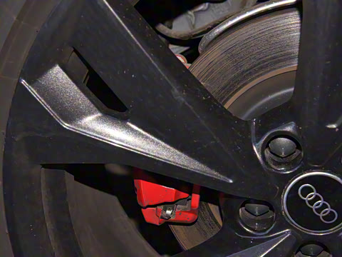 2025�� 45 TFSI quattro RS �׼����ٰ�