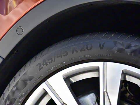 2018�� 28T ���������˶���