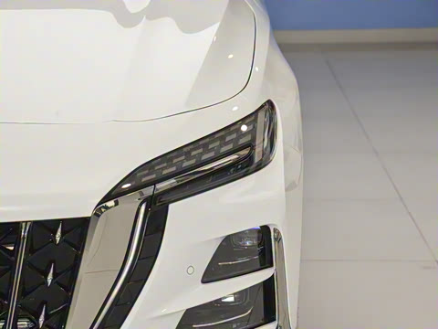 2025�� 2.0T ���а�