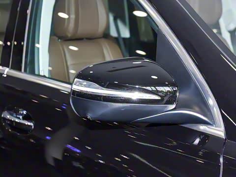 2025�� GLS 450 4MATIC ������