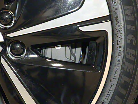 2025�� 75kWh Touring