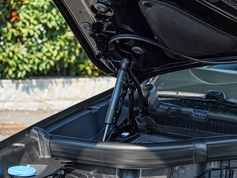 2025�� xDrive 40Li M�˶���ҹ��װ