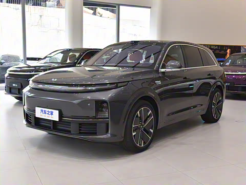 2025�� Pro ���ܻ��°�